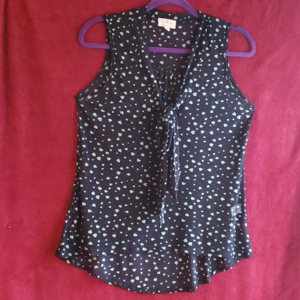 Ember Black Mint Heart top